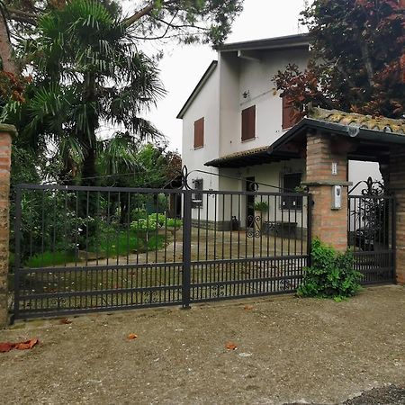 Апартаменти La Casa Di Gim Луґо Екстер'єр фото