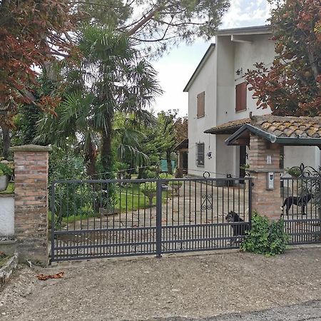 Апартаменти La Casa Di Gim Луґо Екстер'єр фото
